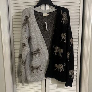 NWT Dreamers by Debut Two-Tone Leopard Cardigan - Gray and Black size Medium